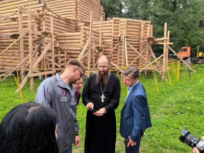 Депутаты проверили ход строительства храма Покрова Пресвятой Богородицы