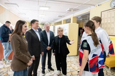 Депутаты Лыткарина вместе с Александром Пашковым посетили избирательные участки города